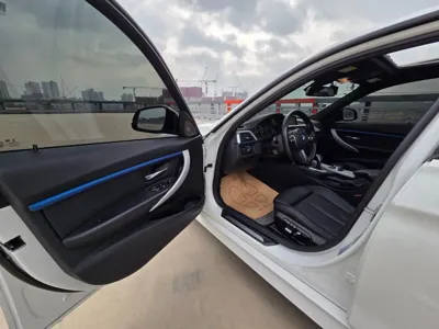 BMW 3-Series 2018, 106432 км, за 13680.79 USD - фото 9