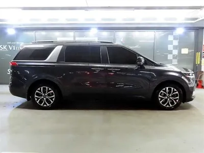 Kia Canival 2023, 79588 км, за 15621.53 USD