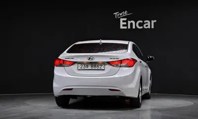 Hyundai Avante 2012, 172726 км, за 2586.32 USD