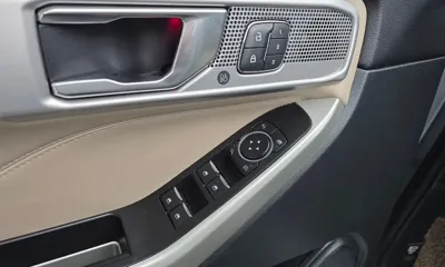 Ford Explorer 2021, 112998 км, за 15091.24 USD - фото 29