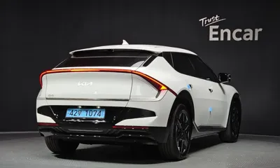 Kia EV6 2025, 15909 км, за 28338.78 USD