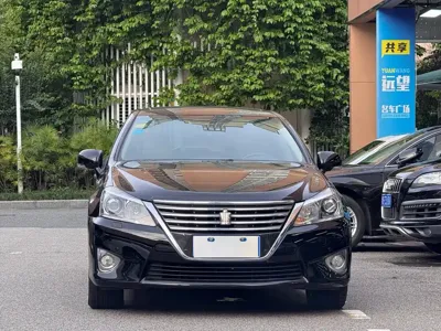 Toyota Crown 2014, 90000 км, за 16009.11 USD