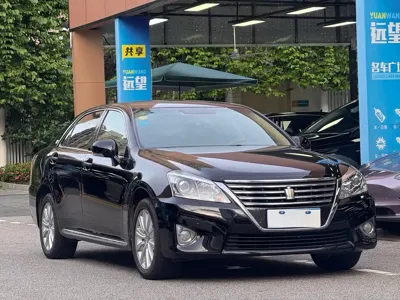Toyota Crown 2014, 90000 км, за 16009.11 USD