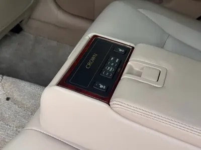 Toyota Crown 2014, 90000 км, за 16009.11 USD - фото 17