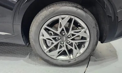 Genesis GV70 2023, 67091 км, за 25600.63 USD - фото 21