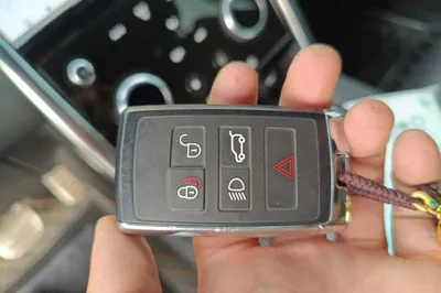 Land Rover Discovery Sport 2020, 61800 км, за 17671 USD - фото 20