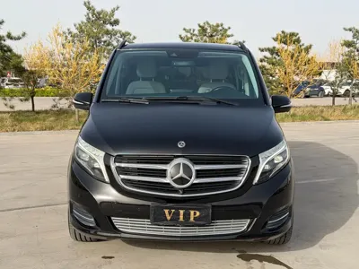 Mercedes-Benz V-Class 2020, 140000 км, за 24052.14 USD