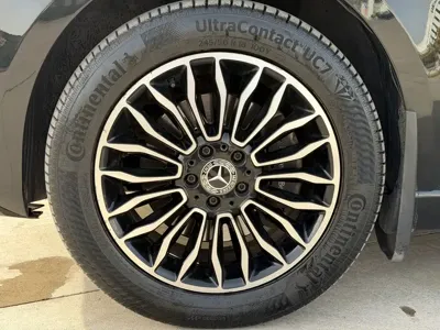 Mercedes-Benz V-Class 2020, 140000 км, за 24052.14 USD - фото 6