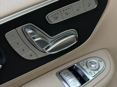 Mercedes-Benz V-Class 2020, 140000 км, за 24052.14 USD - фото 7