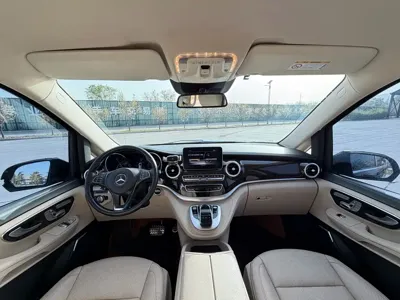 Mercedes-Benz V-Class 2020, 140000 км, за 24052.14 USD - фото 14