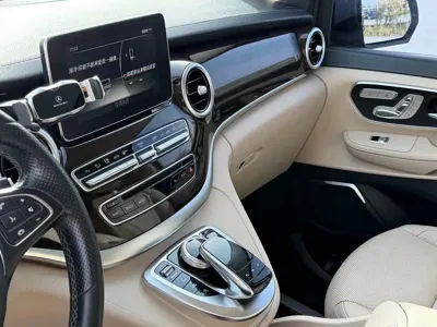 Mercedes-Benz V-Class 2020, 140000 км, за 24052.14 USD - фото 15
