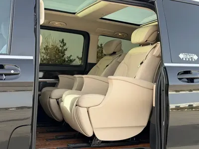 Mercedes-Benz V-Class 2020, 140000 км, за 24052.14 USD - фото 16