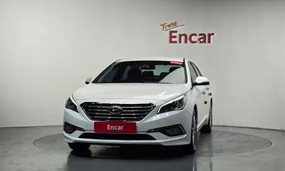Hyundai Sonata 2015, 87995 км, за 6742.47 USD