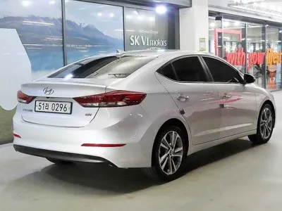 Hyundai Avante 2016, 98602 км, за 7293.09 USD
