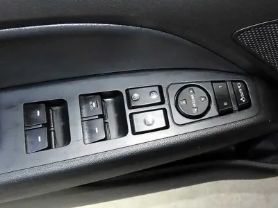 Hyundai Avante 2016, 98602 км, за 7293.09 USD - фото 14