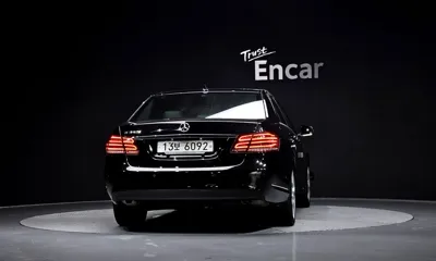Mercedes-Benz E-Class 2014, 57080 км, за 8861.76 USD