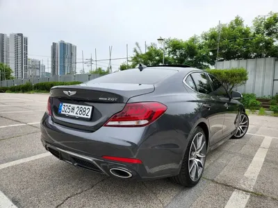 Genesis G70 2020, 118000 км, за 14657.99 USD