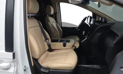 Hyundai Staria 2023, 54335 км, за 15885.52 USD - фото 26