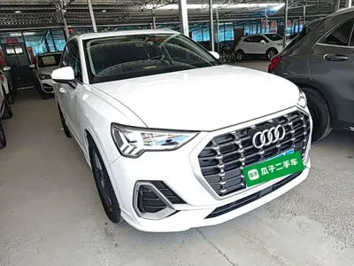 Audi Q3 2020, 139100 км, за 12627.26 USD