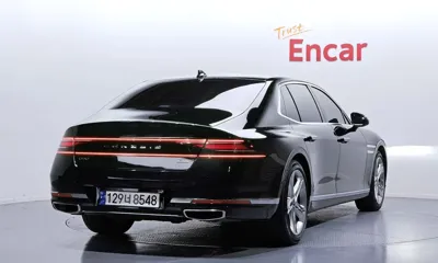 Genesis G90 2022, 12730 км, за 54847.59 USD