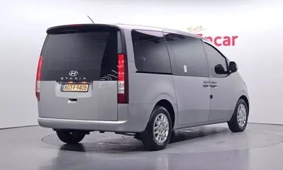 Hyundai Staria 2023, 67424 км, за 16458.51 USD
