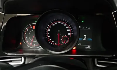 Hyundai Avante 2023, 62992 км, за 11356.18 USD - фото 8