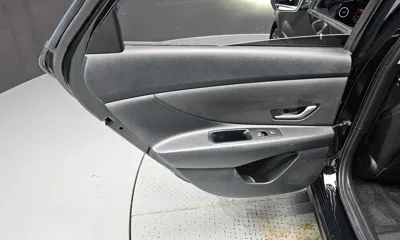 Hyundai Avante 2023, 62992 км, за 11356.18 USD - фото 25