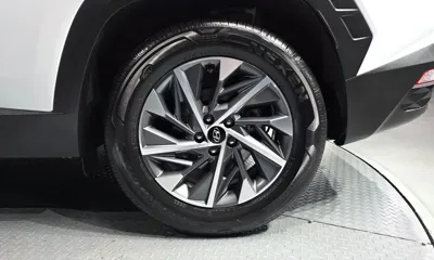 Hyundai Tucson 2023, 30104 км, за 16451.93 USD