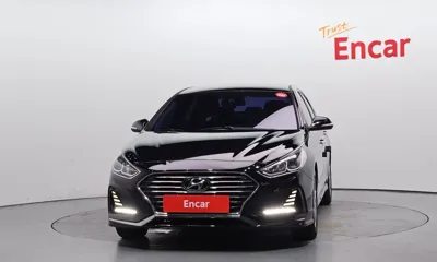 Hyundai Sonata 2018, 157798 км, за 6892.48 USD
