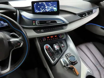 BMW i8 2015, 119525 км, за 35688.73 USD - фото 11