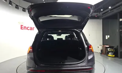 Hyundai Santafe 2021, 53455 км, за 16870.16 USD - фото 20