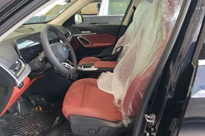 BMW iX1 2026, 100 км, за 26177 USD - фото 17