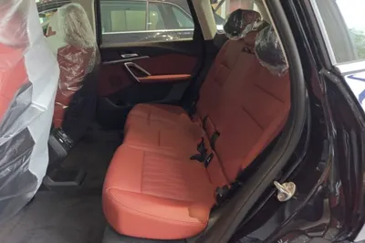 BMW iX1 2026, 100 км, за 26177 USD - фото 20