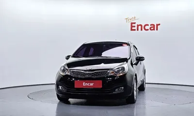 Kia Pride 2014, 154873 км, за 3807.27 USD