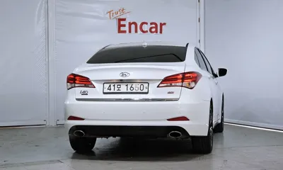 Hyundai i40 2016, 189461 км, за 3875.46 USD