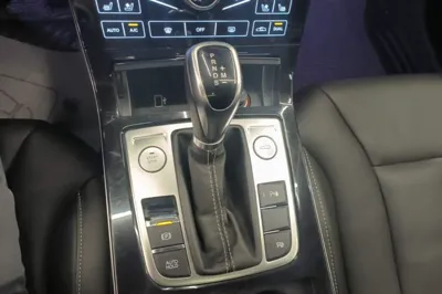 Hongqi H5 2018, 42200 км, за 7889 USD - фото 17