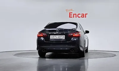 Nissan Altima 2018, 138598 км, за 4503.31 USD