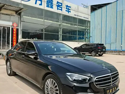 Mercedes-Benz E-Class 2022, 50000 км, за 39434.2 USD