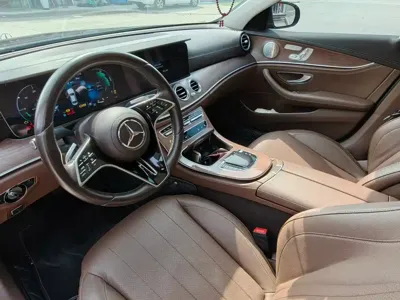 Mercedes-Benz E-Class 2022, 50000 км, за 39434.2 USD