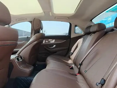 Mercedes-Benz E-Class 2022, 50000 км, за 39434.2 USD
