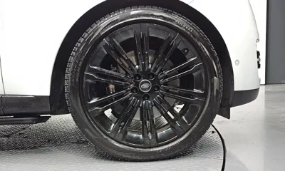 Land Rover Range Rover 2023, 73965 км, за 104371.8 USD