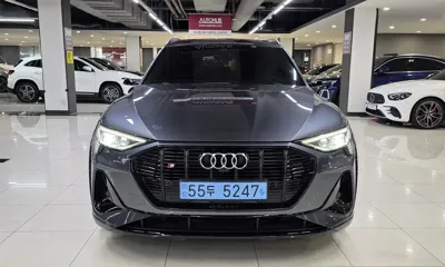 Audi e-tron 2022, 27339 км, за 43541.45 USD