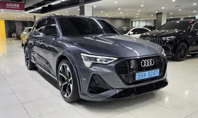 Audi e-tron 2022, 27339 км, за 43541.45 USD