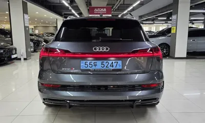 Audi e-tron 2022, 27339 км, за 43541.45 USD