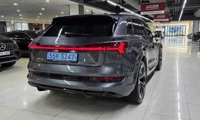 Audi e-tron 2022, 27339 км, за 43541.45 USD - фото 6