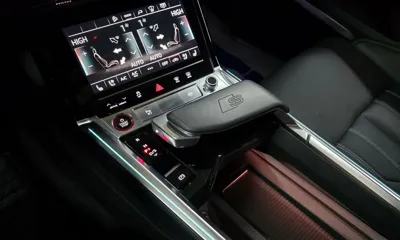 Audi e-tron 2022, 27339 км, за 43541.45 USD - фото 16