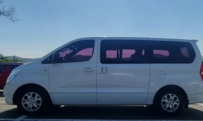 Hyundai Starex 2014, 180000 км, за 6110.64 USD