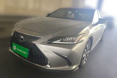 Lexus ES · 2018 год