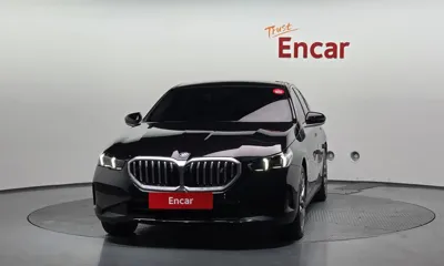 BMW i5 2025, 22937 км, за 45256.22 USD