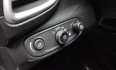 ChevroletGMDaewoo Trax 2019, 129569 км, за 4030.39 USD - фото 18